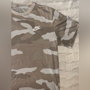 NIKE TSHIRT
